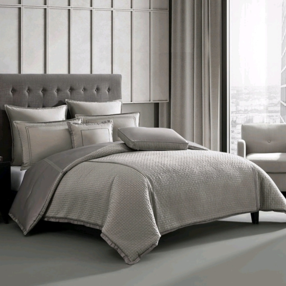 Elegant Gray Bedding Set
